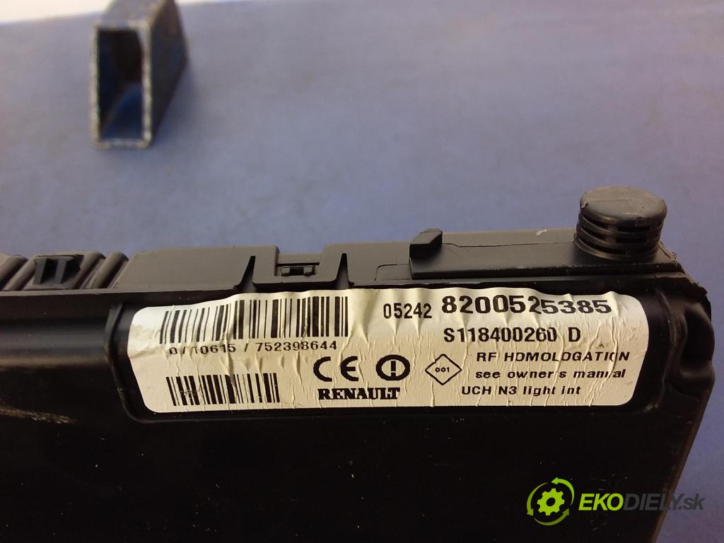 Renault Megane scenic 2005 řídící jednotka 8200525385