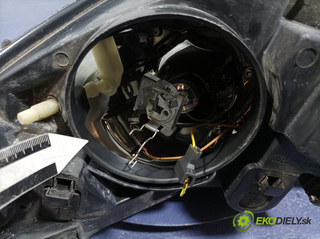 Peugeot 307 2007 Reflektor: Vľavo: 9681832280