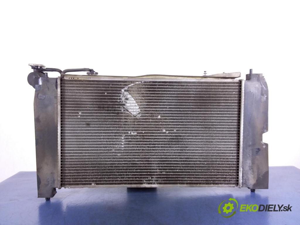 Toyota Corolla verso 2005 chladič Voda: