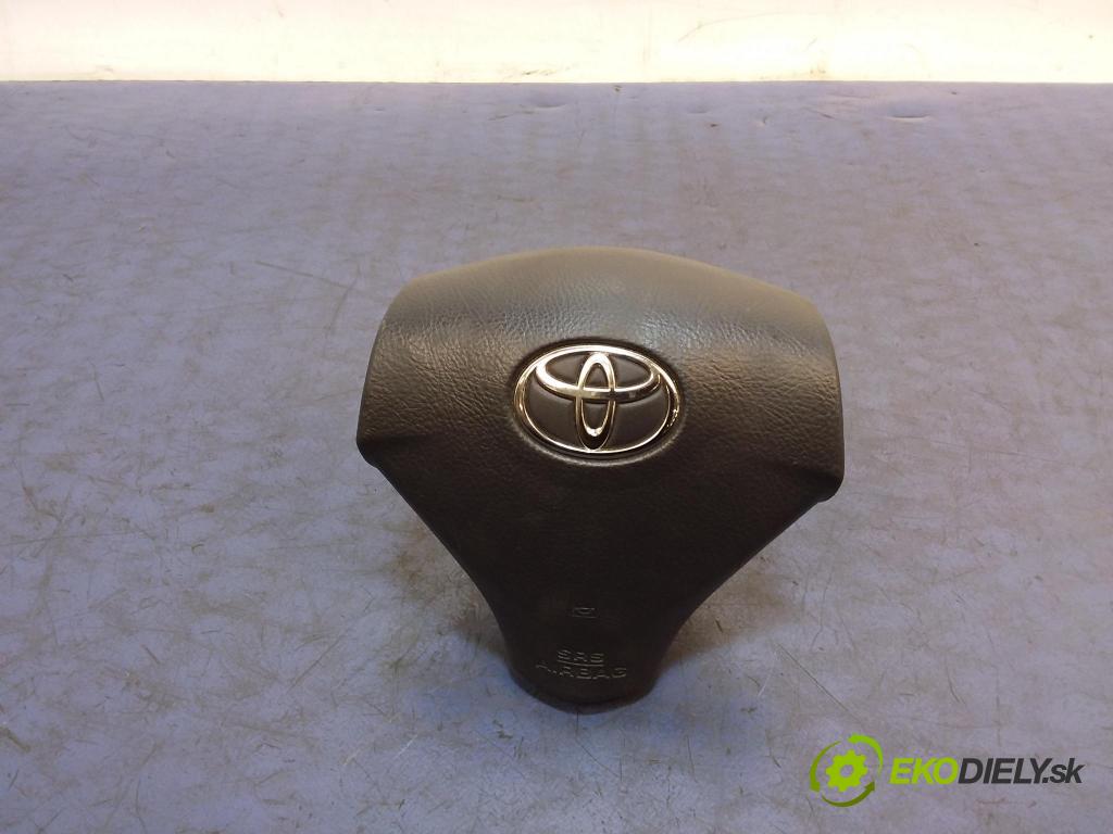 Toyota Corolla verso 2005 kokpit,pristrojová doska 01