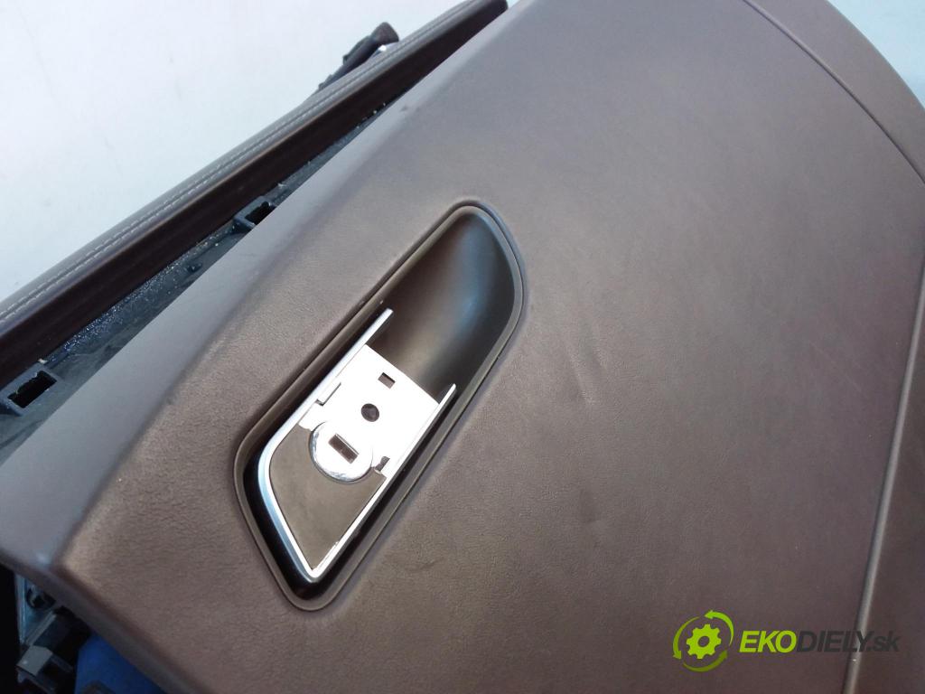 Audi A8 2013 kokpit,pristrojová doska