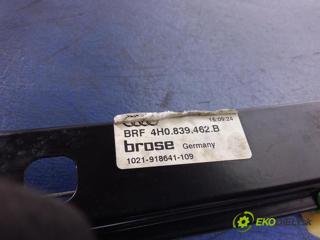 Audi A8 2013 mechanismus stahování Sklenka: Zad: v pravo: 4H0839462B