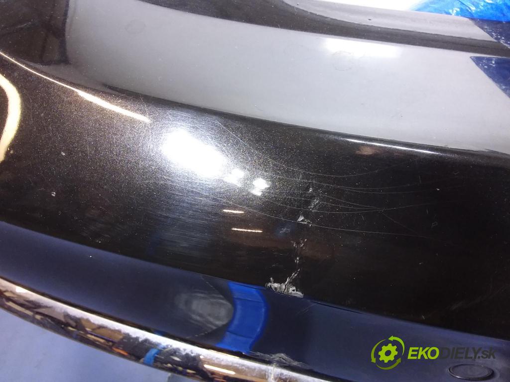 Audi A8 2013 nárazník Zad:
