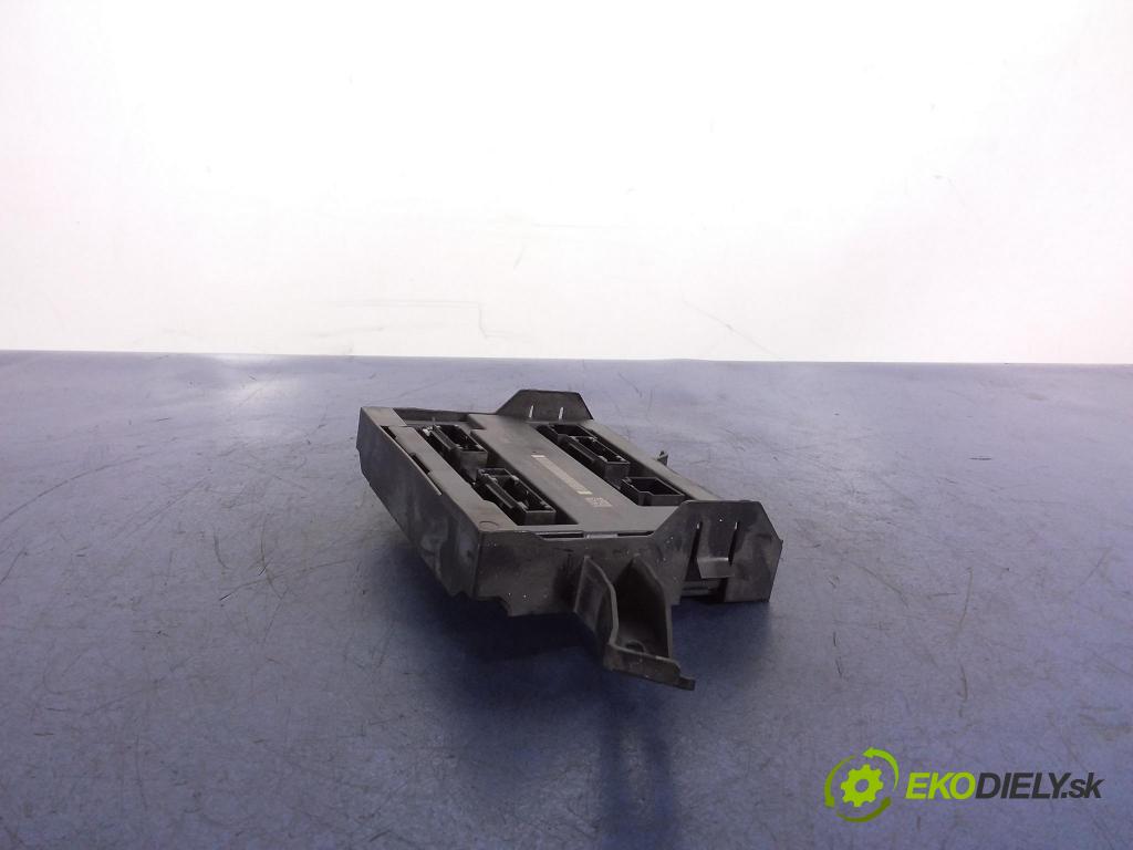 Audi Q5 2016 riadiaca jednotka Komfortu 8K0907064KE