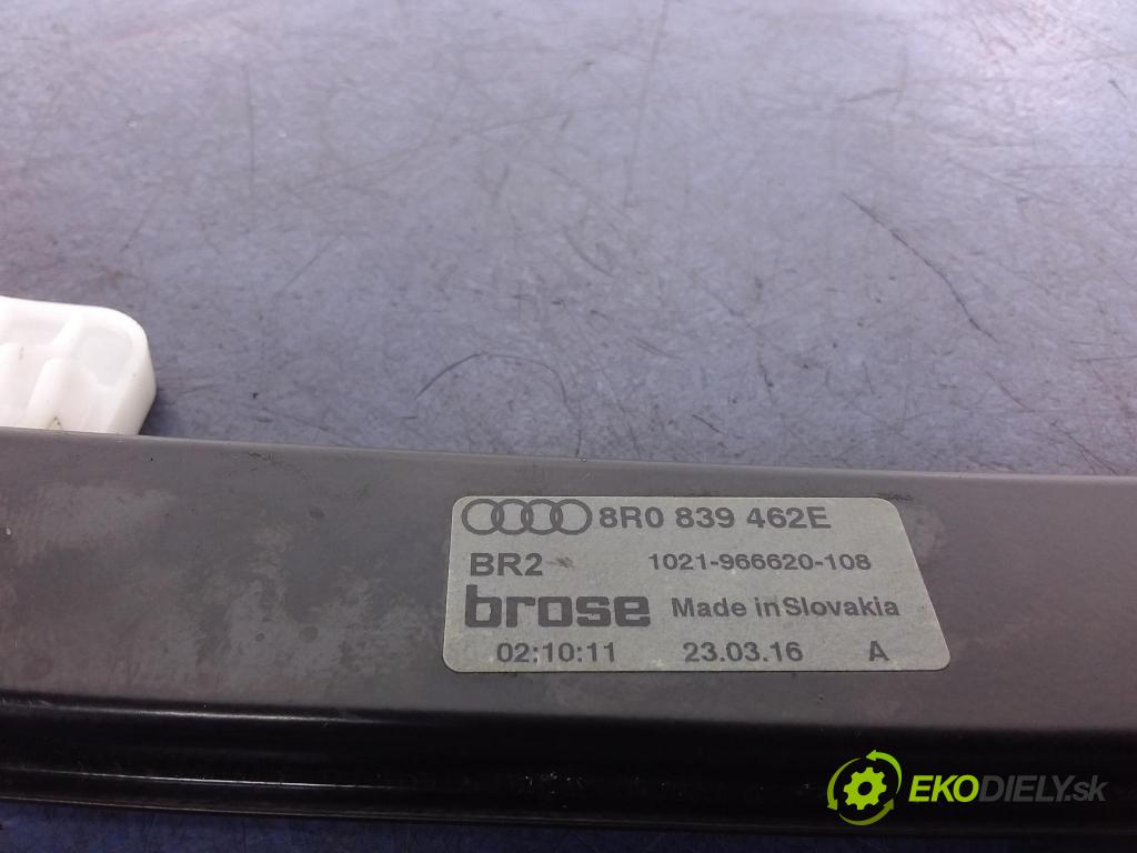 Audi Q5 2016 mechanismus stahování Sklenka: Zad: v pravo: 8R0839462E