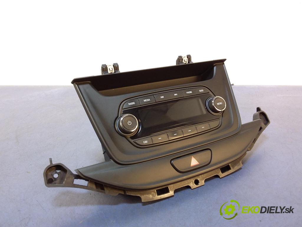 Opel Astra 2017 Radio I Navigácia: 557799431