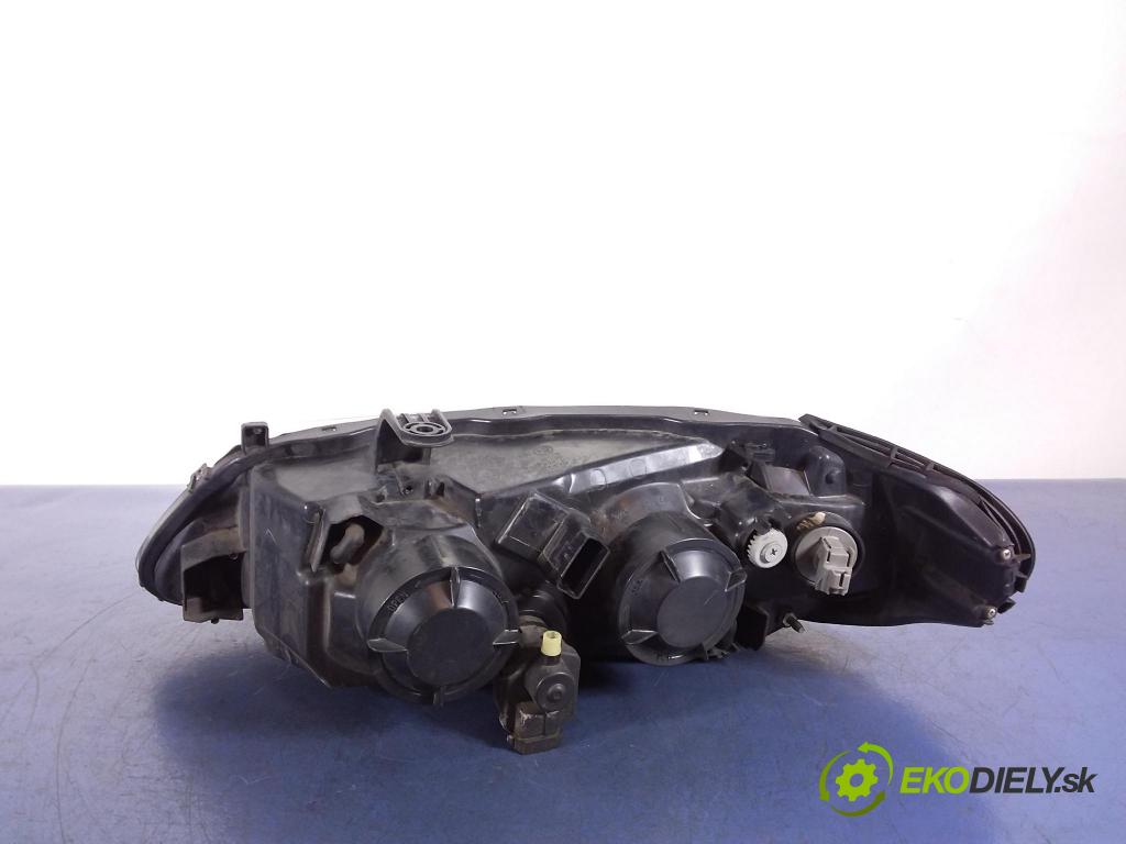 Nissan Almera 2005 Reflektor: v pravo: 215-1196R