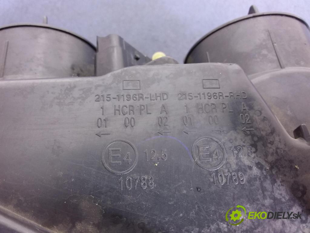 Nissan Almera 2005 Reflektor: v pravo: 215-1196R