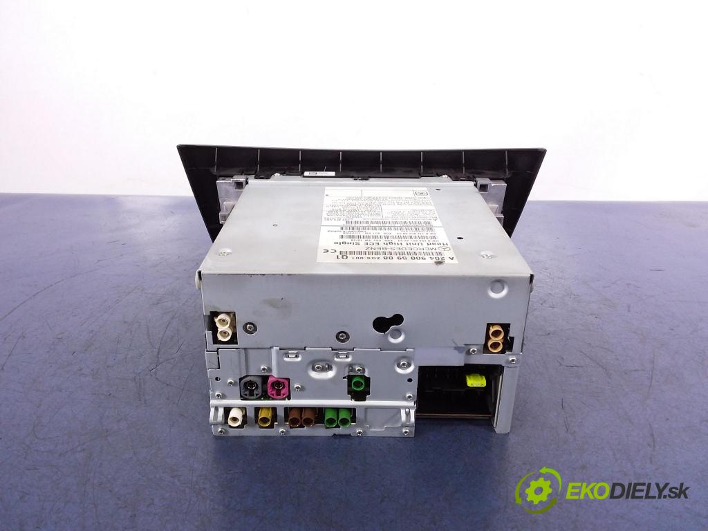 Mercedes C-klasa 2011 Radio I Navigácia: A2049005908