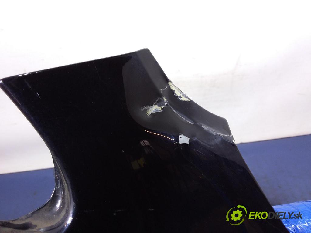 Vw Golf 2018 blatník Predné v pravo: