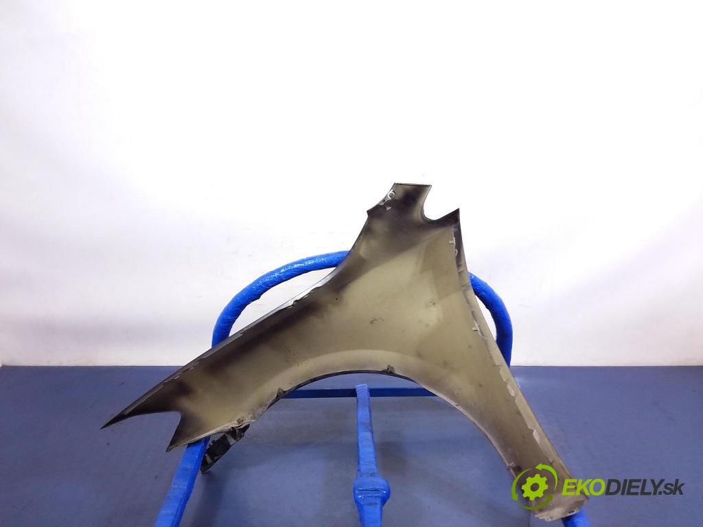 Vw Golf 2018 blatník Predné v pravo: 