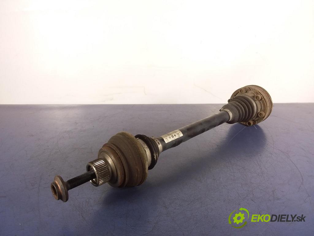 Audi A8 2014 poloos Prava: zad 4H0501204C