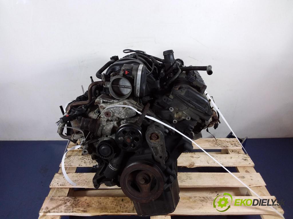 Dodge Charger 2006 motor Benzín EZB