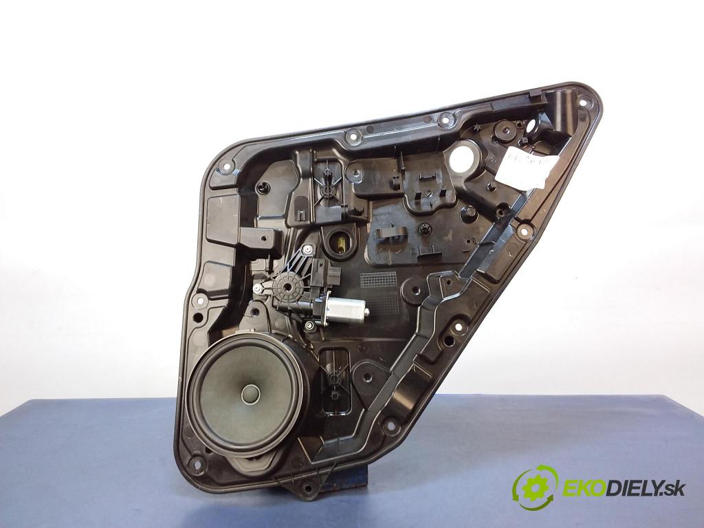 Mercedes A-klasa 2017 mechanismus stahování Sklenka: Zad: v pravo: A1767304400