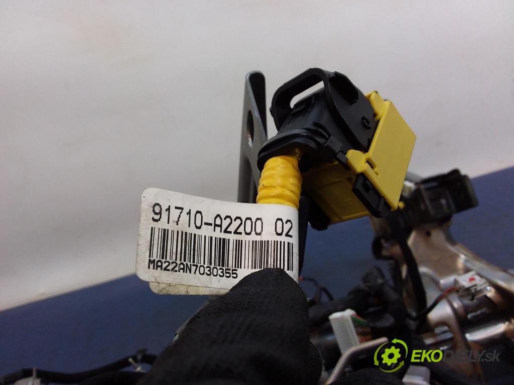 Kia Ceed 2014 kokpit,pristrojová doska 84410-A2000