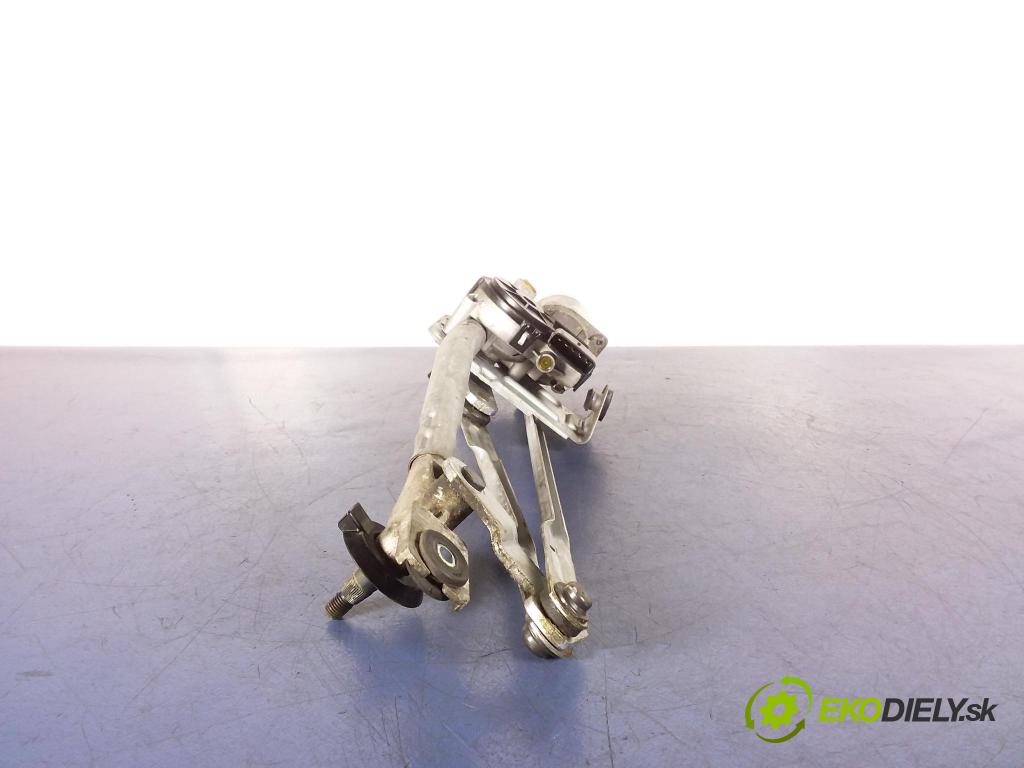 Kia Ceed 2014 mechanizmus motor: Stierače: Predné