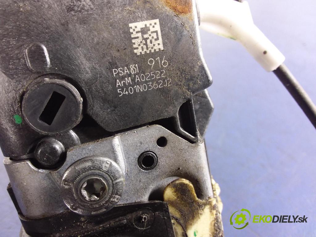 Peugeot 508 2011 zámek dveře před Levý: A02522