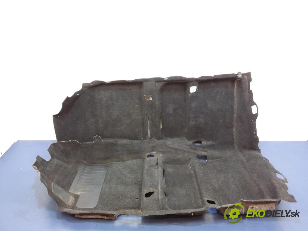 Toyota Corolla 2008 koberec do auta
