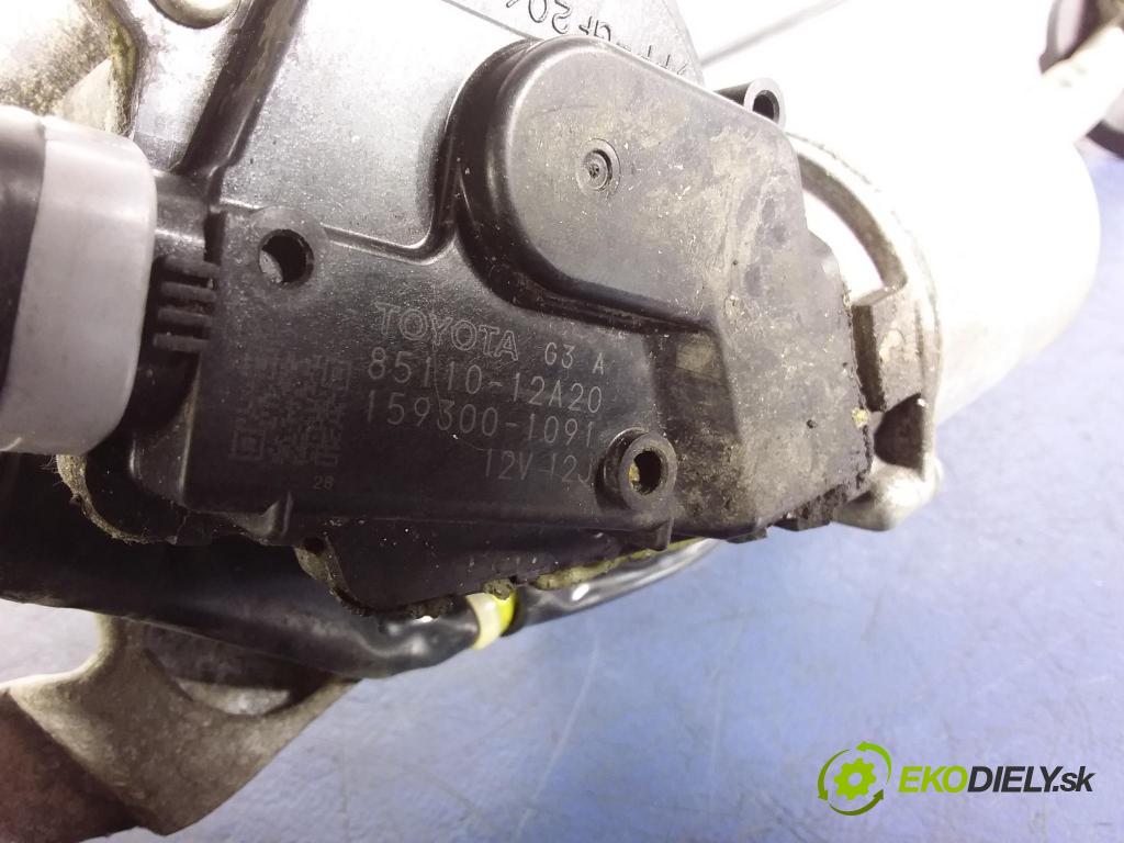 Toyota Corolla 2008 mechanizmus motor: Stierače: Predné 85110-12A20