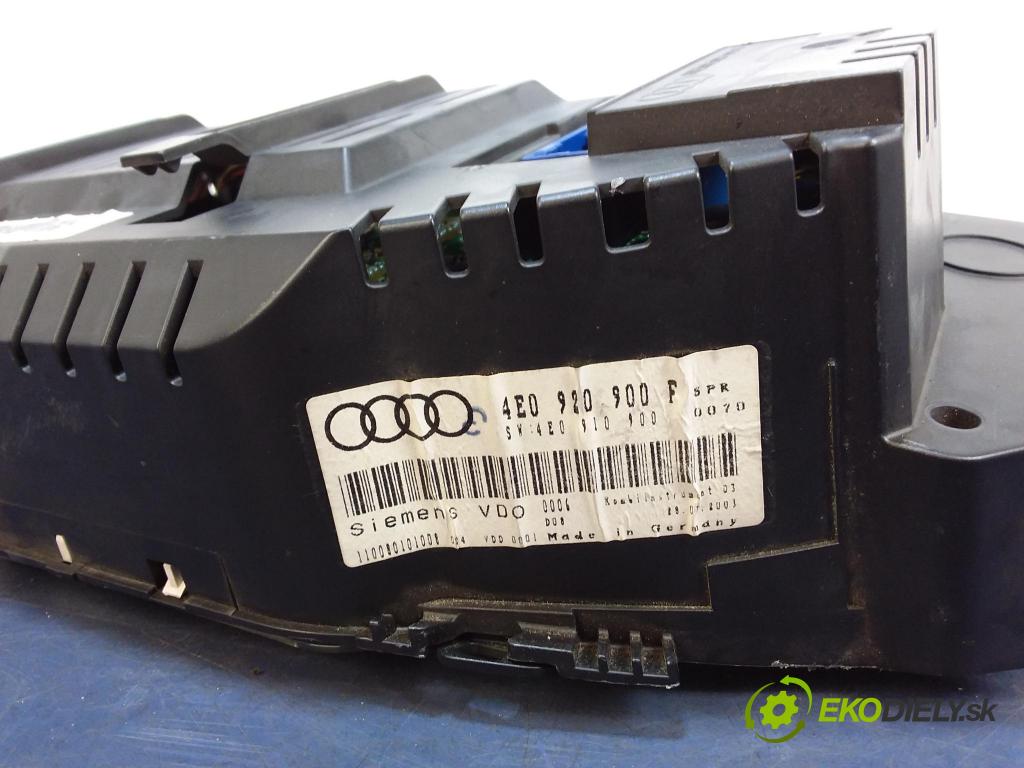 Audi A8 2003 prístrojovka/ budíky 4E0920900F
