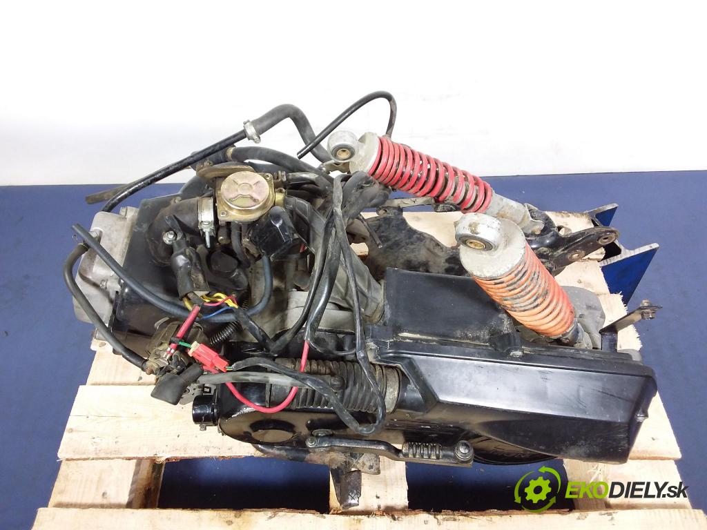 Jiajue Jj50qt-23 2011 motor Benzín JJ1P39QMB