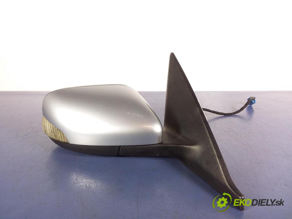 Volvo V50 2005 zrkadlo pravé 30744574