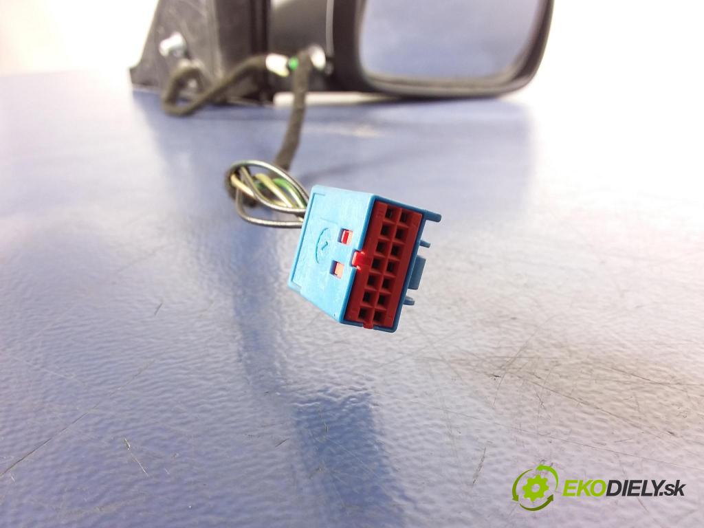 Volvo V50 2005 zrkadlo pravé 30744574