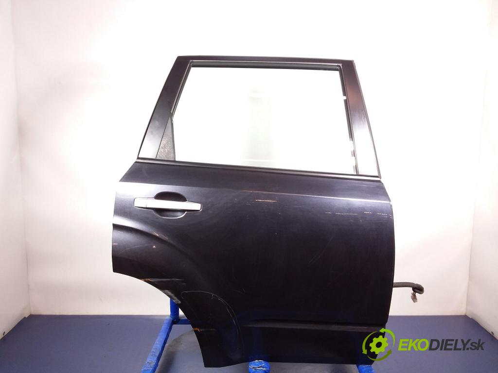 Subaru Forester 2009 dvere zad Správny: