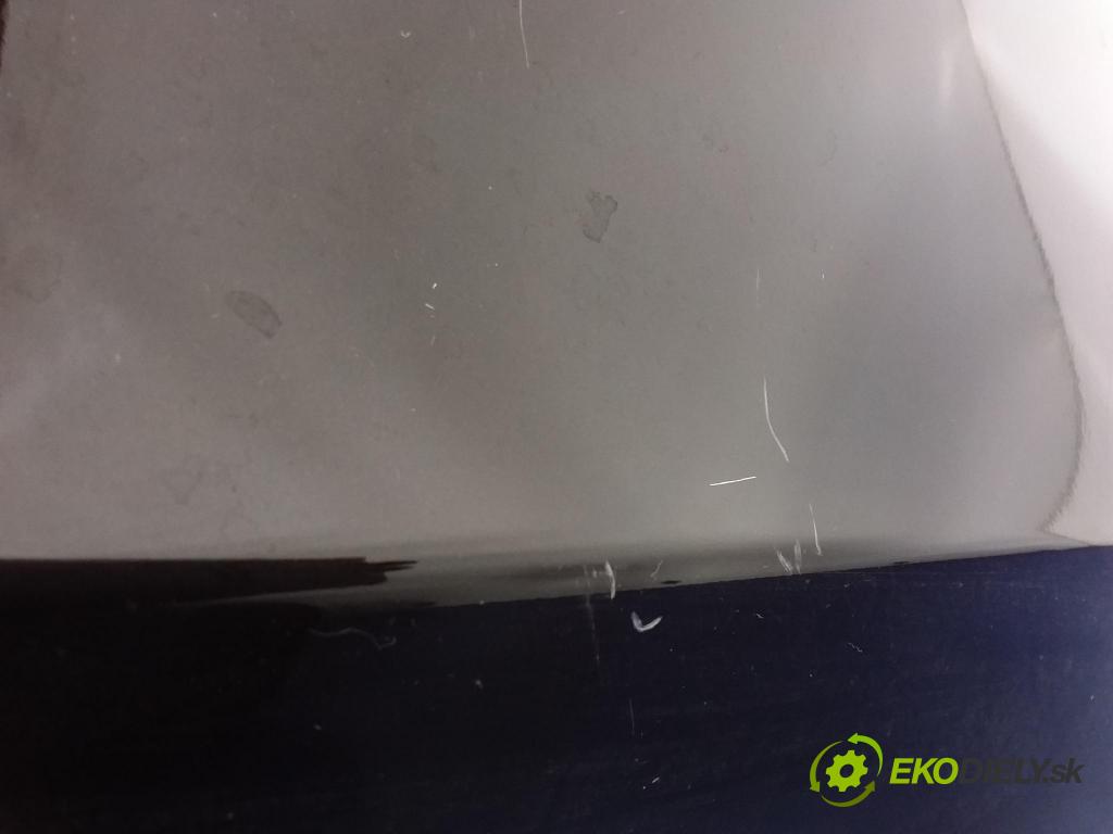 Opel Astra 2014 nárazník Zad:
