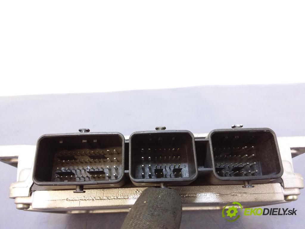Citroen C5 2007 riadiaca jednotka Motor: 9659580780