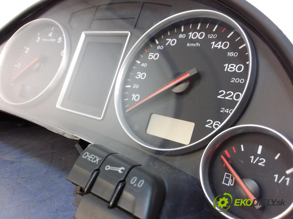 Audi A4 2004 prístrojovka/ budíky 8e0920931