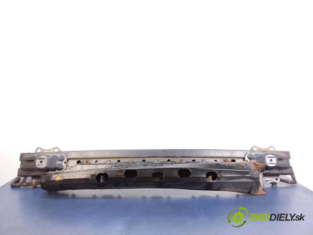Subaru Forester 2009 výztuha narazník před