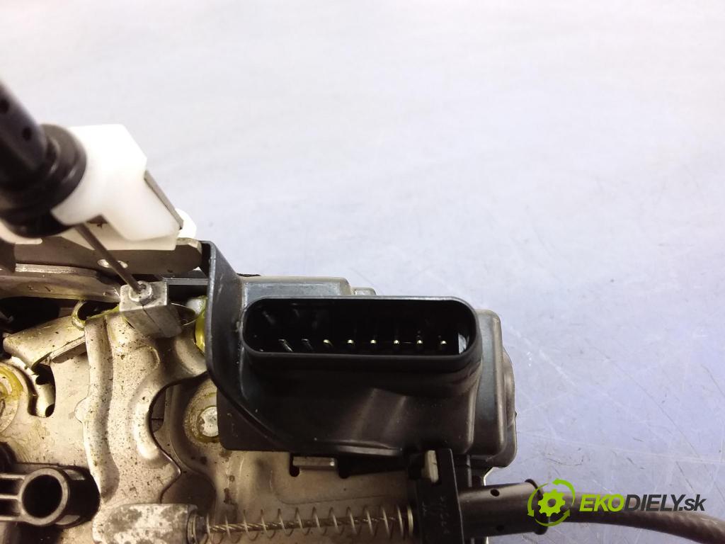 Volvo Xc60 2018 zámek dveře Zad: Levý: 31462448