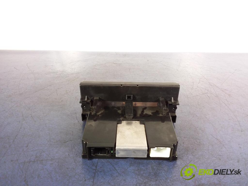 Volvo V50 2006 Zobrazit: Rádio: / GPS 30737809