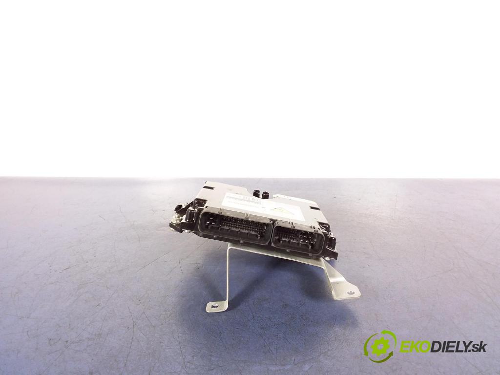 Mazda 6 2008 riadiaca jednotka Motor: 275800-8105