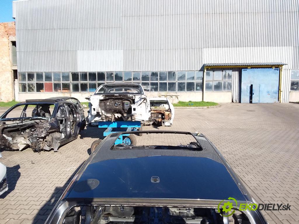 Audi A6 2012 Strecha: