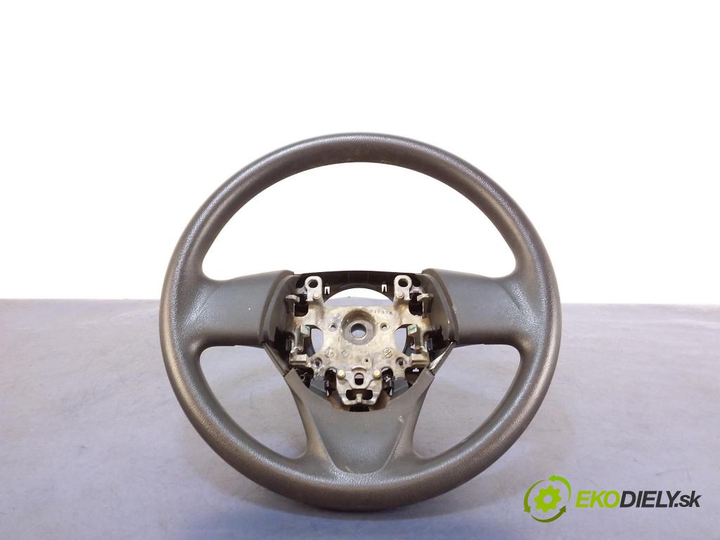 Mitsubishi Space Star 2015 volant 4400A444XA