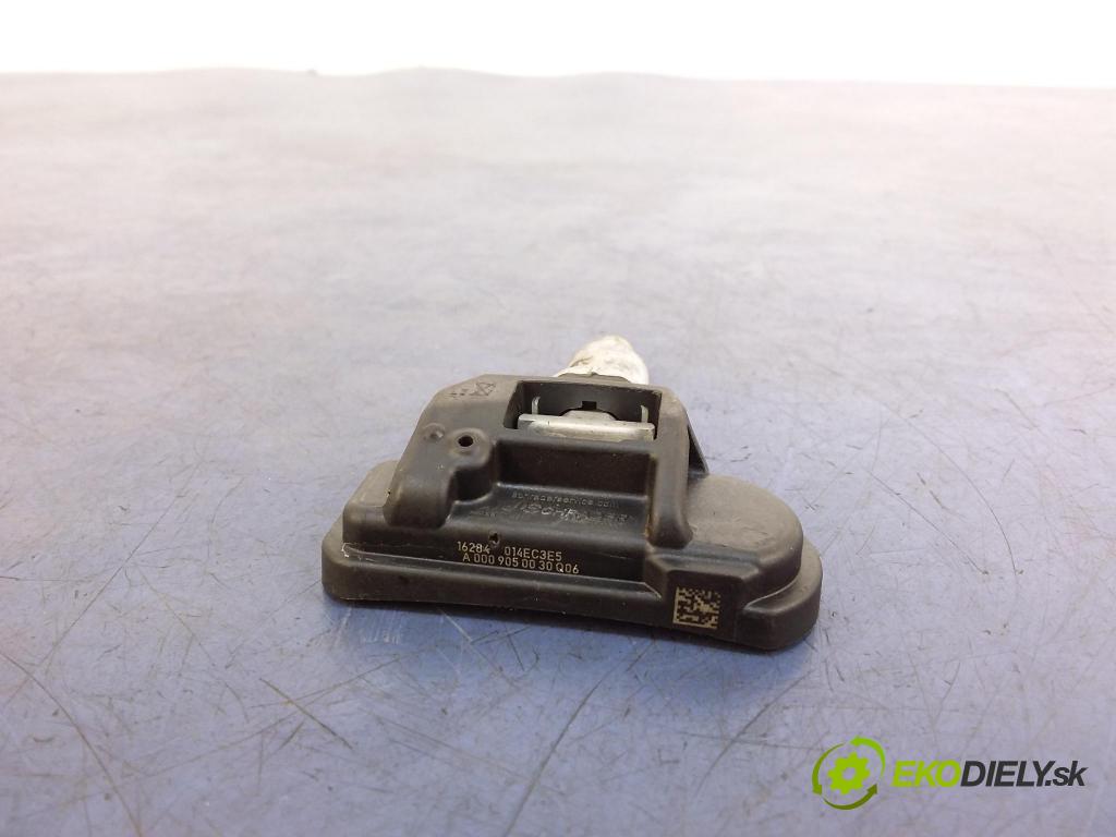 Mercedes B-klasa 2012 snímač Tlak Pneumatiky: A0009050030Q06