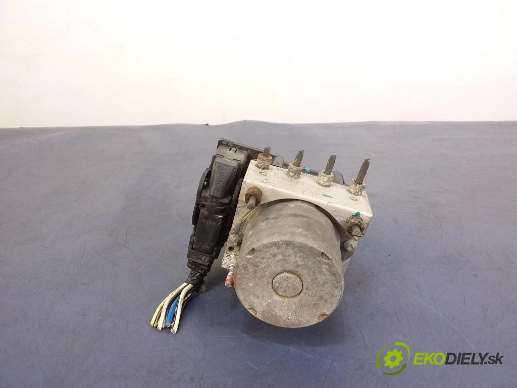 Toyota Auris 2012 čerpadlo ABS x 44510-02280