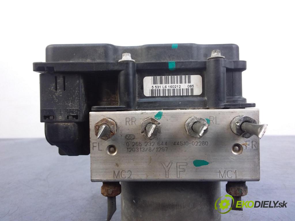Toyota Auris 2012 čerpadlo ABS x 44510-02280