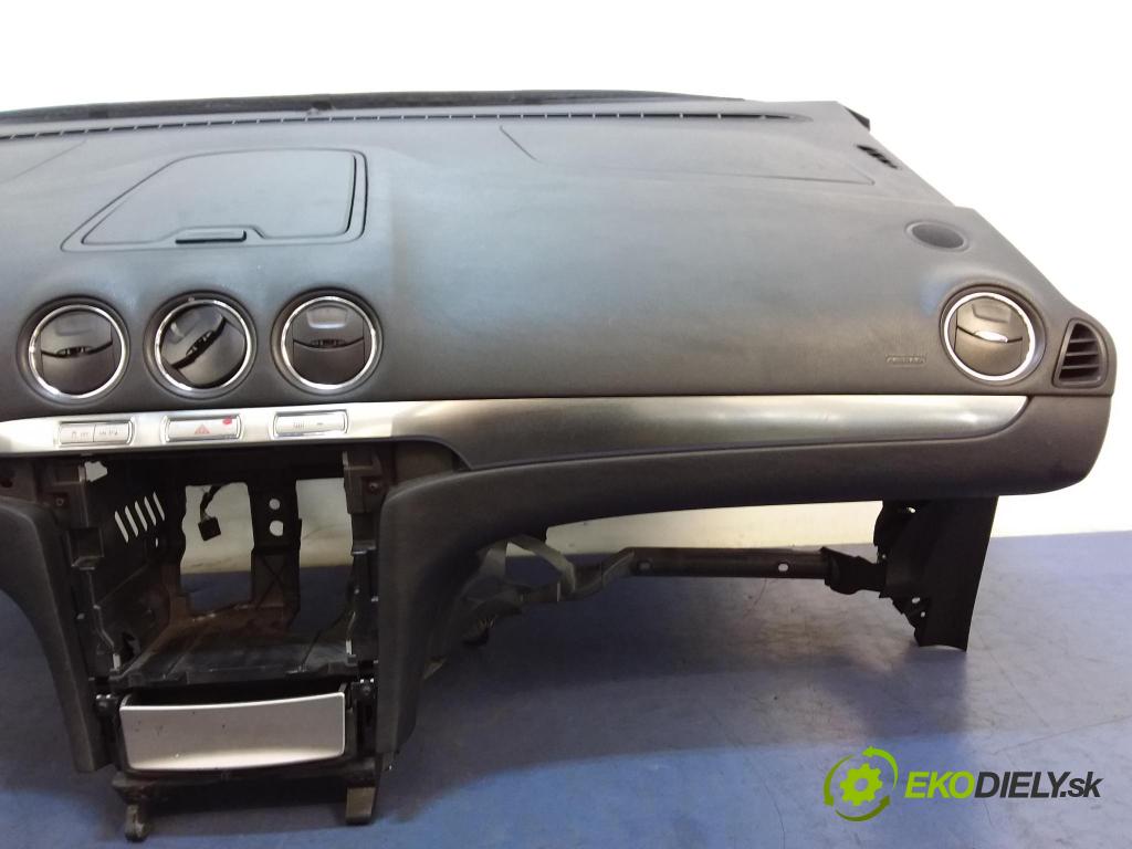 Ford S-max 2006 kokpit,pristrojová doska OE