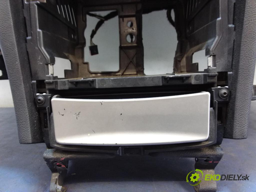 Ford S-max 2006 kokpit,pristrojová doska OE