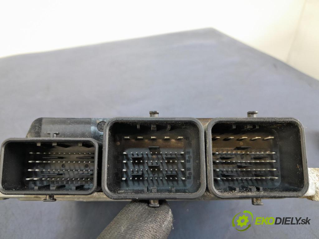 Ford Focus 2011 riadiaca jednotka Motor: BV61-12A650-SE