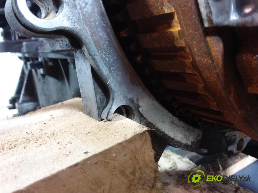 Hyundai I30 2009 motor Diesel D4FB