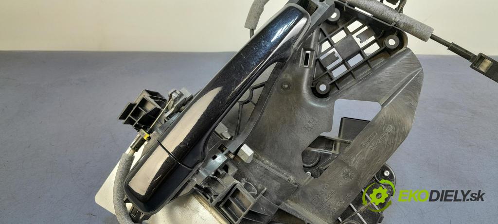 Volvo Xc60 2011 zámok dvere zad v pravo: 30753338