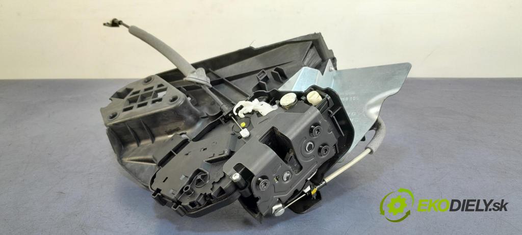 Volvo Xc60 2011 zámok dvere zad v pravo: 30753338