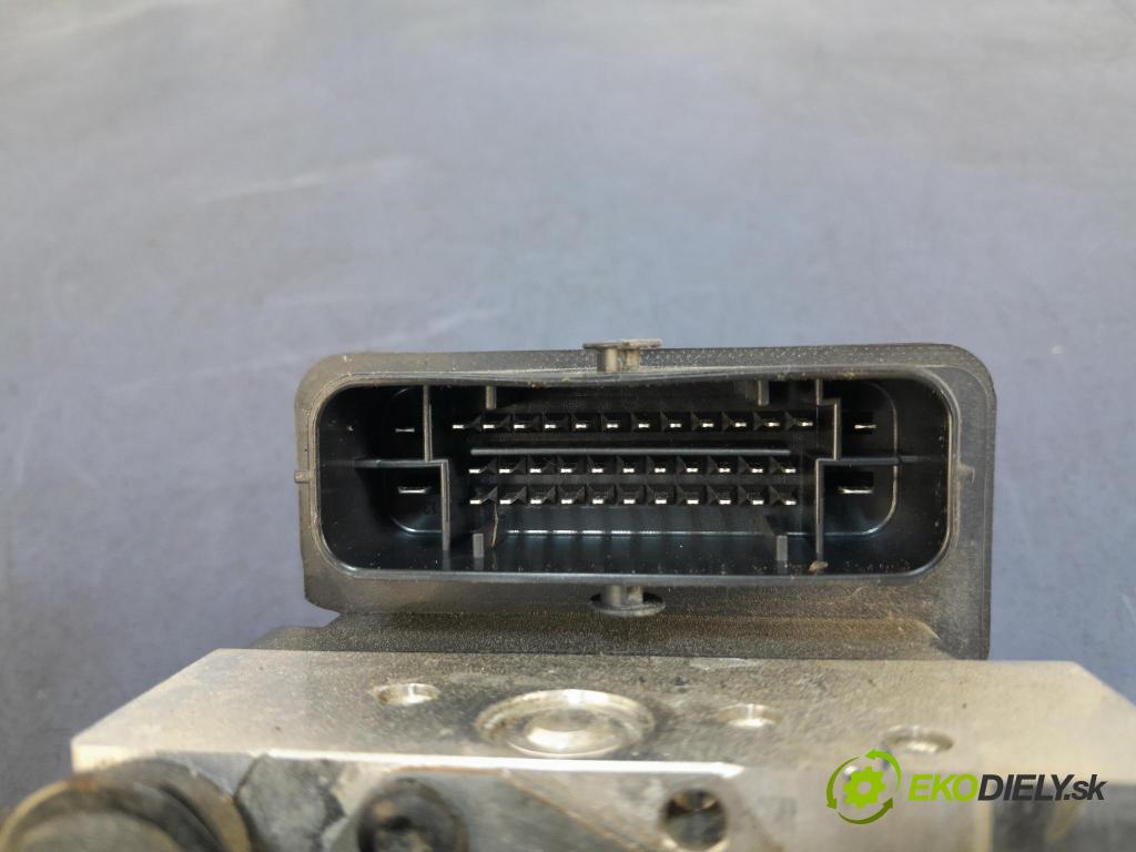 Hyundai I30 2015 čerpadlo ABS x 58900-A6230