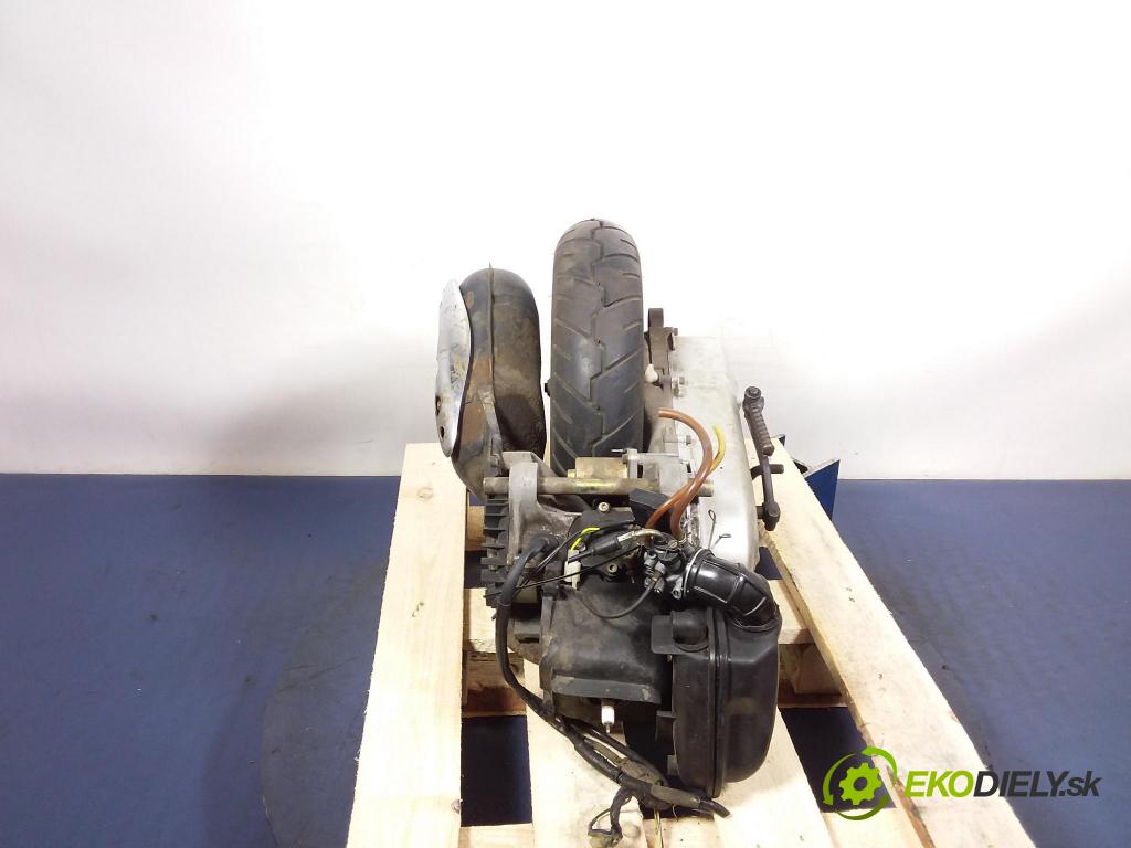 Malaguti Yesterday 50 2000 motor Benzín