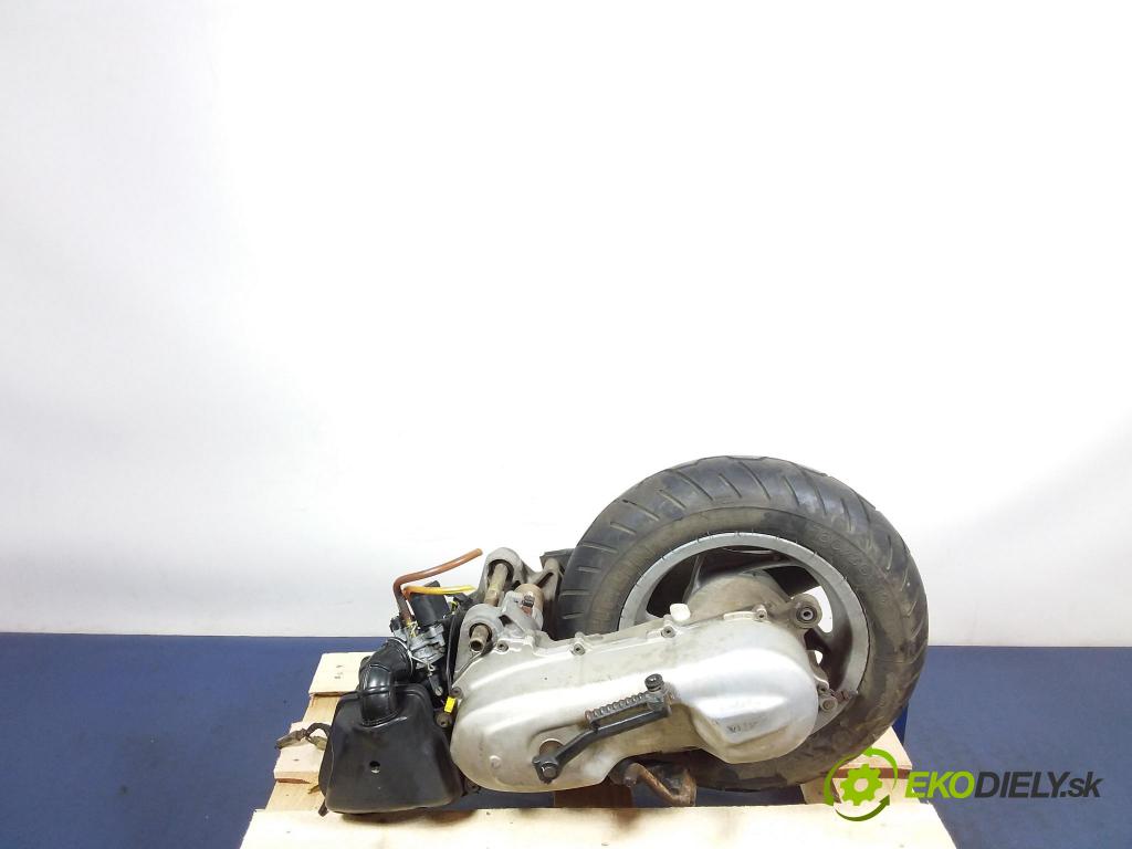 Malaguti Yesterday 50 2000 motor Benzín