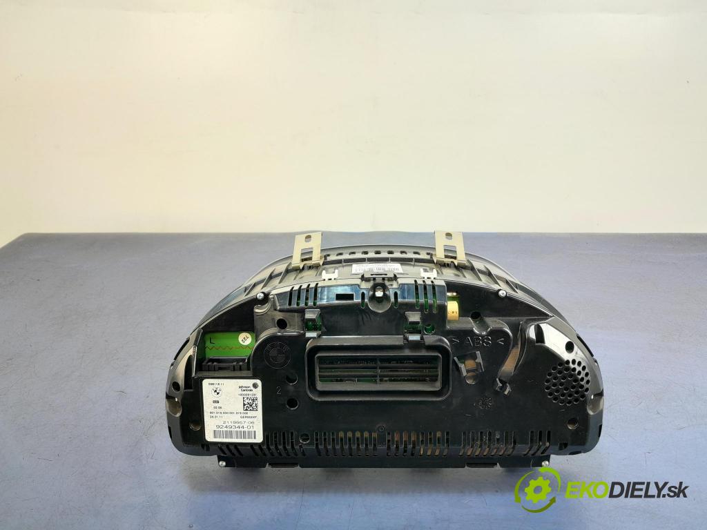 Bmw Seria 5 2011 prístrojovka/ budíky 9249344